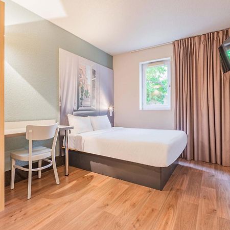 B&B Hotel Colmar Vignobles Ouest Wintzenheim Bagian luar foto