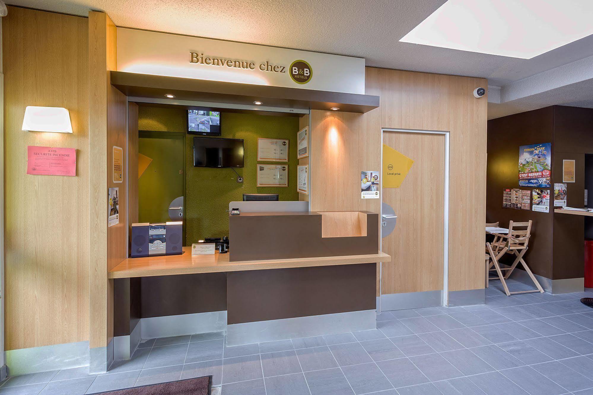 B&B Hotel Colmar Vignobles Ouest Wintzenheim Bagian luar foto